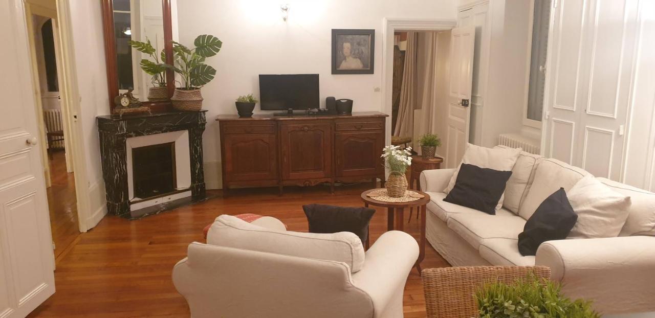Apartment Bonnard - Best View In Dijon 90 Sqm Airconditioned Apart Luaran gambar